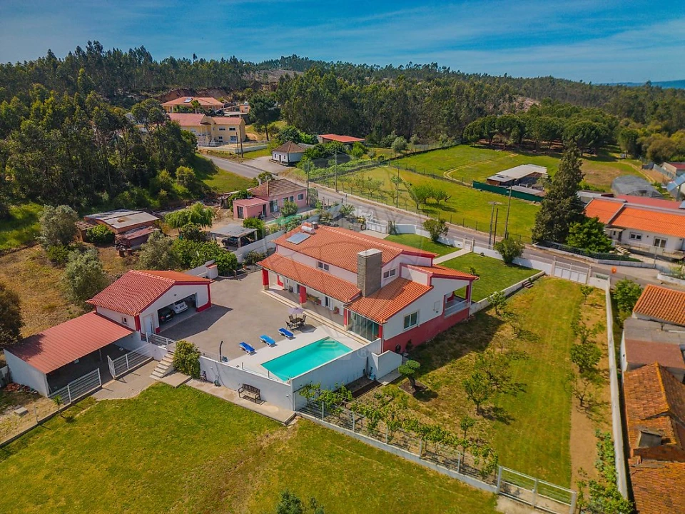 Moradia T3 para Venda em Rio Maior Foto 3