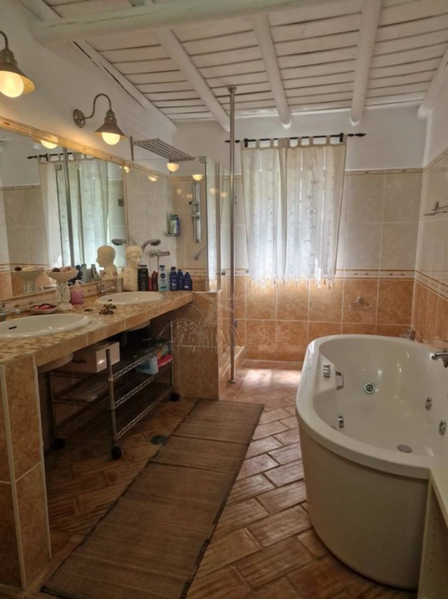 Quinta T4 para Venda em São Brás de Alportel Foto 39