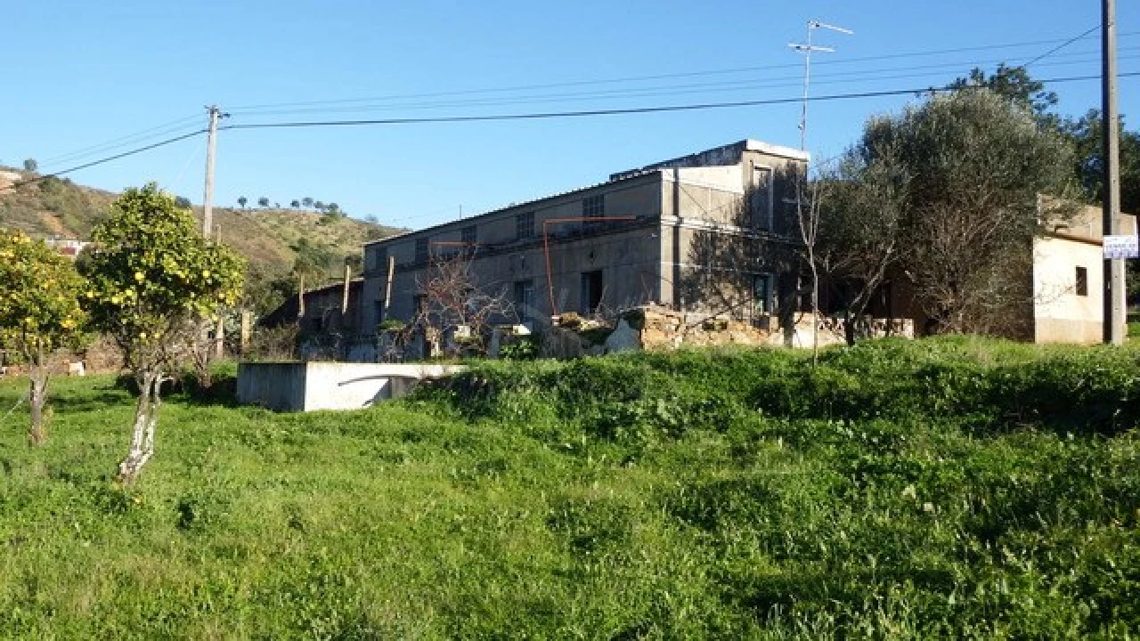 Quinta T5 para Venda em Santa Catarina da Fonte do Bispo Foto 1