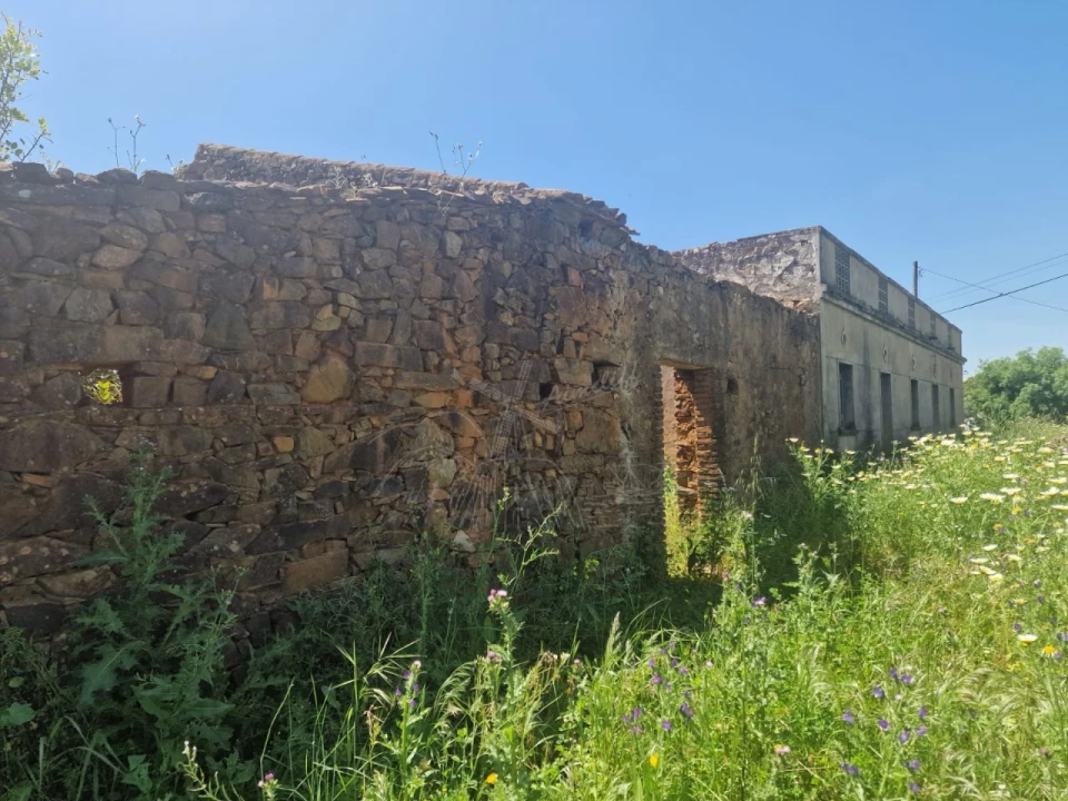 Quinta T5 para Venda em Santa Catarina da Fonte do Bispo Foto 4