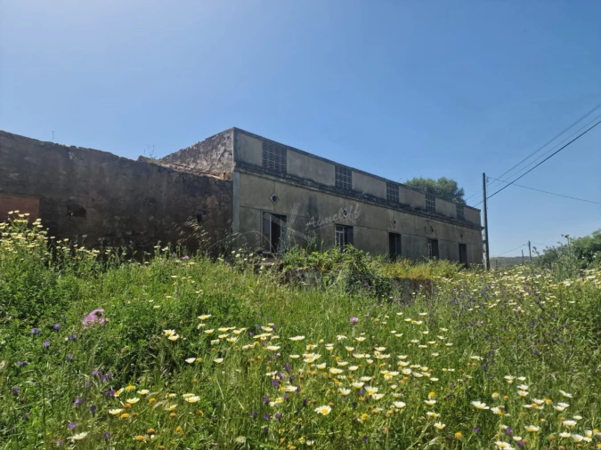 Quinta T5 para Venda em Santa Catarina da Fonte do Bispo Foto 3