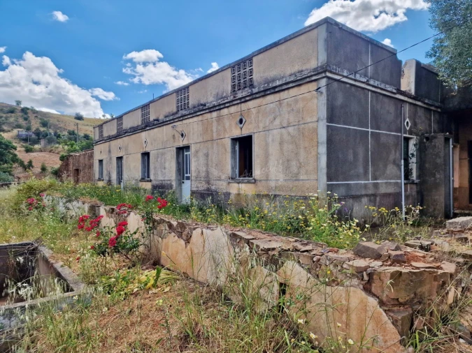 Quinta T5 para Venda em Santa Catarina da Fonte do Bispo