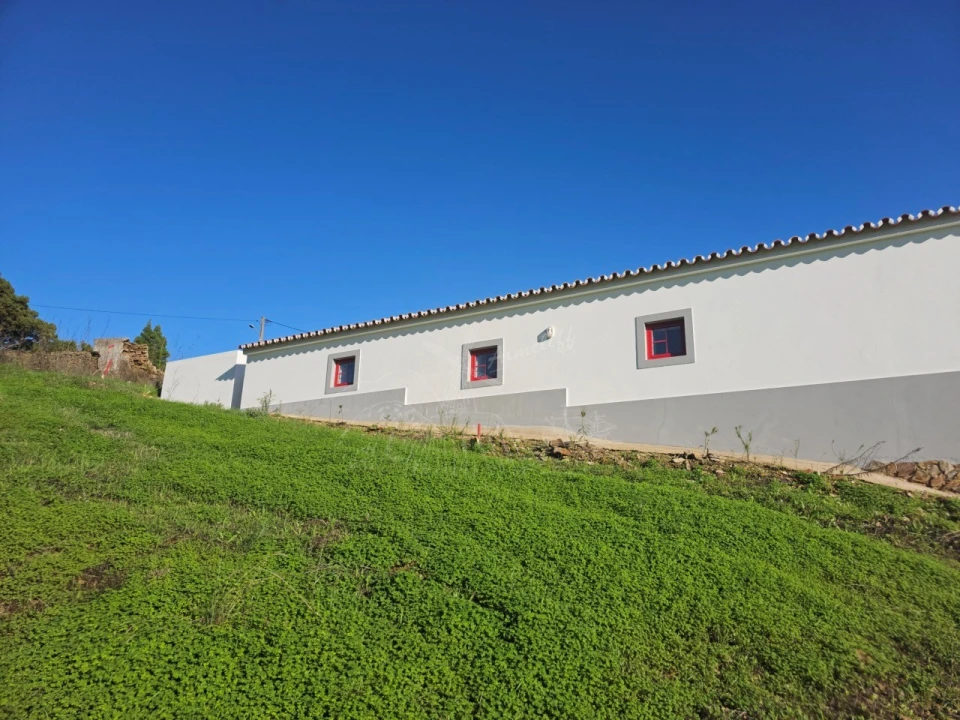 Quinta T4 para Venda em Santa Catarina da Fonte do Bispo Foto 19