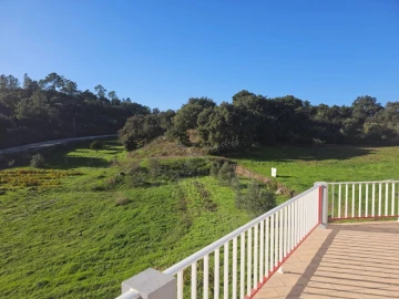 Quinta T4 para Venda em Santa Catarina da Fonte do Bispo