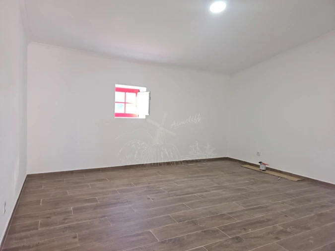 Quinta T4 para Venda em Santa Catarina da Fonte do Bispo Foto 4