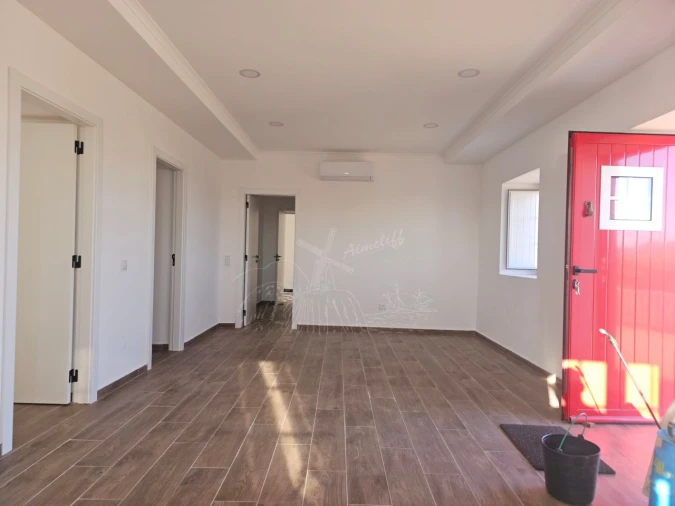 Quinta T4 para Venda em Santa Catarina da Fonte do Bispo Foto 9