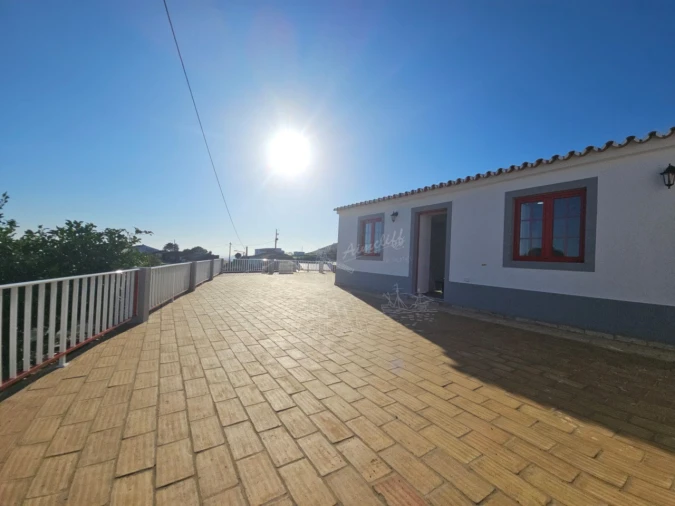 Quinta T4 para Venda em Santa Catarina da Fonte do Bispo Foto 13