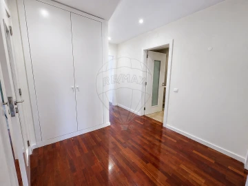 Apartamento T3 para Venda em Cidade da Maia