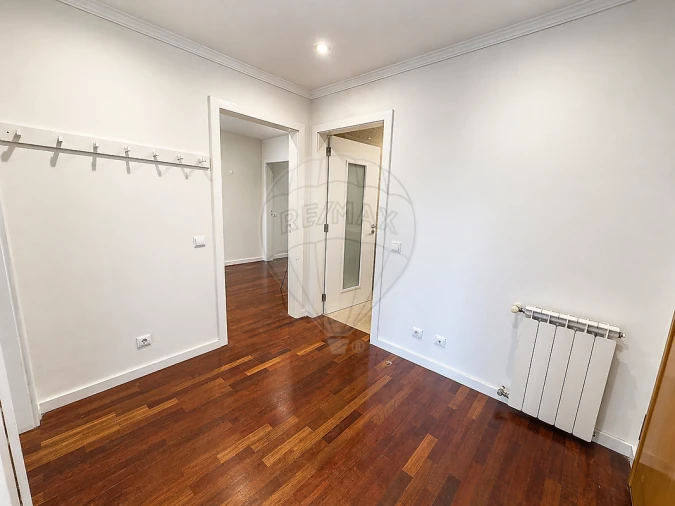 Apartamento T3 para Venda em Cidade da Maia Foto 3