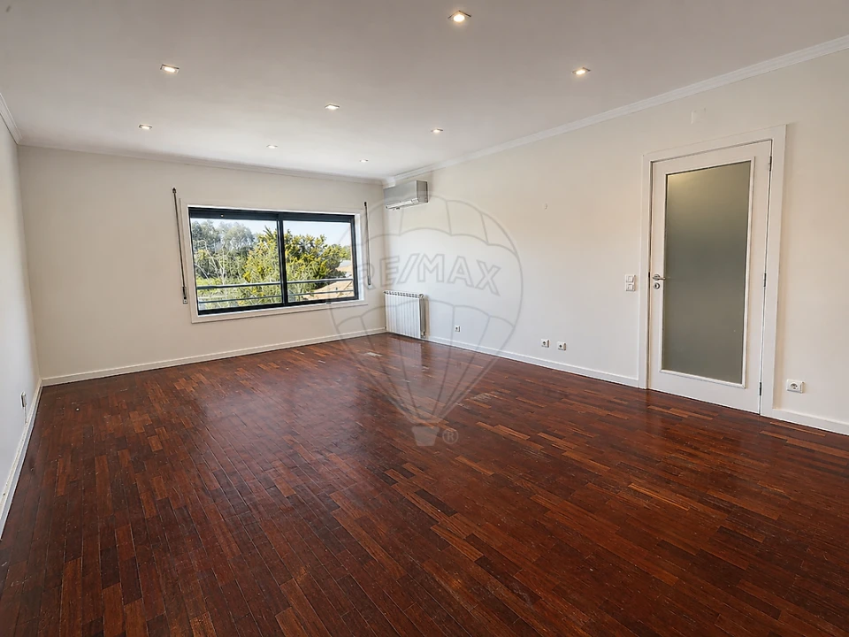 Apartamento T3 para Venda em Cidade da Maia Foto 14