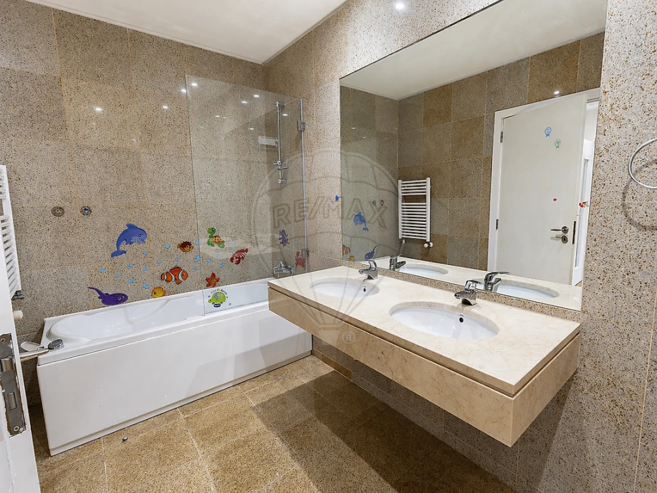 Apartamento T3 para Venda em Cidade da Maia Foto 18