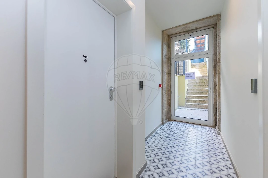 Apartamento T1 para Venda em Cedofeita, Santo Ildefonso, Sé, Miragaia, São Nicolau e Vitória Foto 10