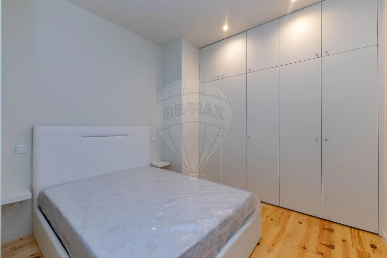 Apartamento T1 para Venda em Cedofeita, Santo Ildefonso, Sé, Miragaia, São Nicolau e Vitória Foto 5
