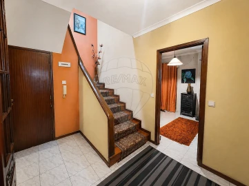 Moradia T4 para Venda em Mafamude e Vilar do Paraíso