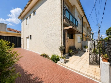 Moradia T4 para Venda em Mafamude e Vilar do Paraíso