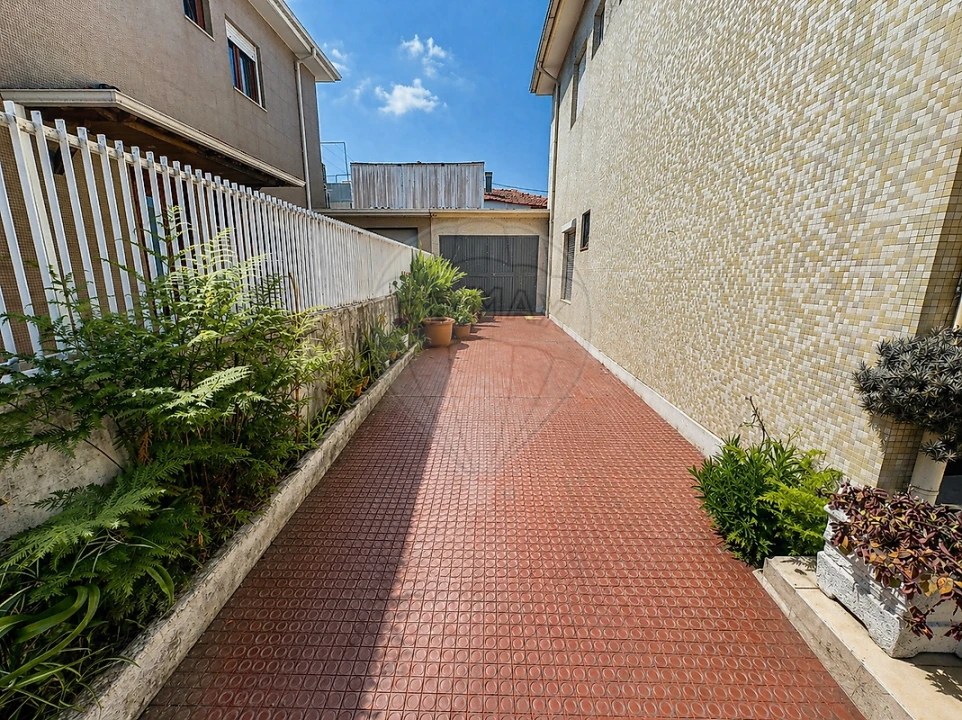 Moradia T4 para Venda em Mafamude e Vilar do Paraíso Foto 39