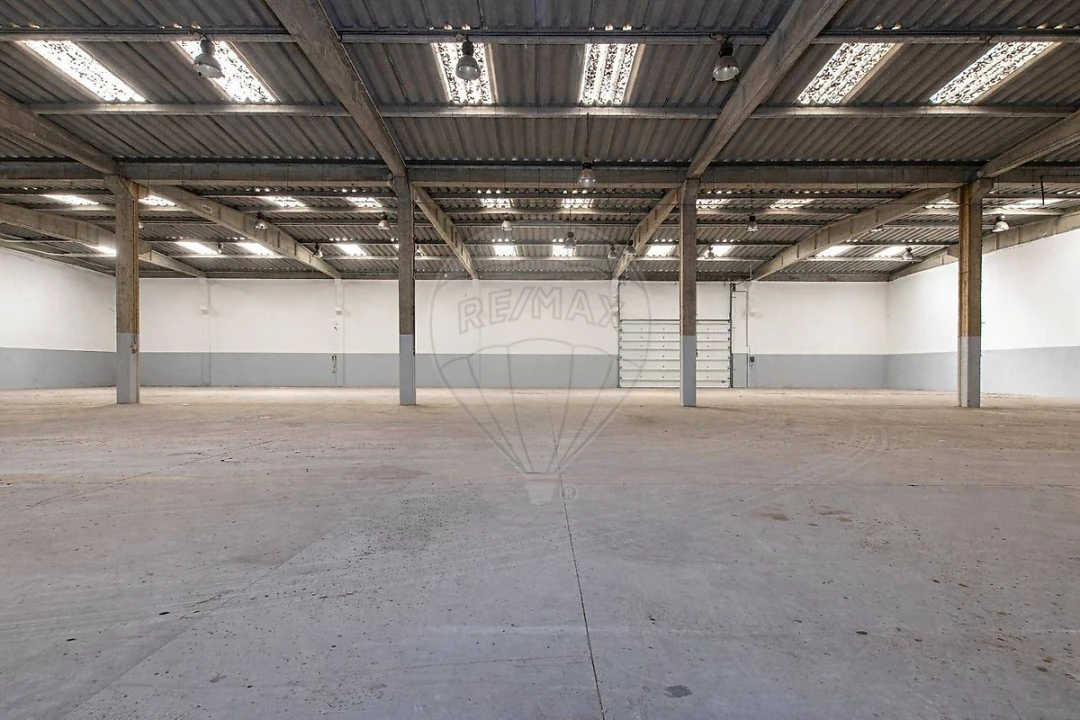 Armazém para Venda em Sado Foto 1