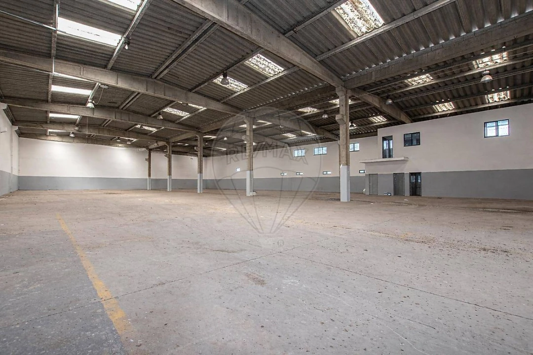 Armazém para Venda em Sado Foto 3