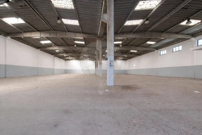 Armazém para Venda em Sado