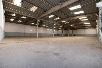 Armazém para Venda em Sado