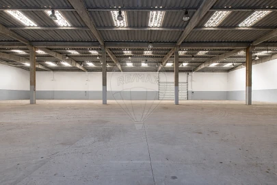 Armazém para Venda em Sado