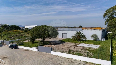 Armazém para Venda em Sado