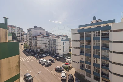 Apartamento T3 para Venda em Rio de Mouro