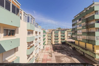 Apartamento T3 para Venda em Rio de Mouro