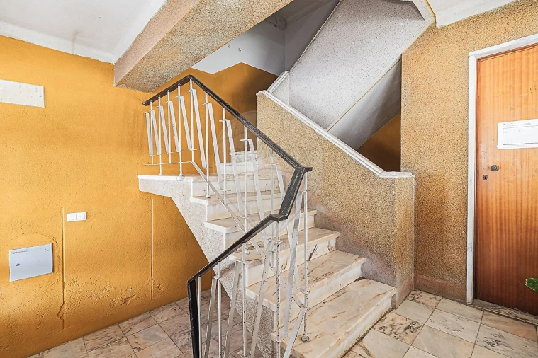 Apartamento T3 para Venda em Rio de Mouro Foto 45