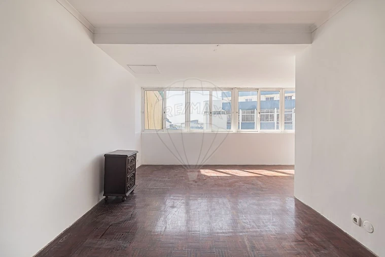 Apartamento T3 para Venda em Rio de Mouro Foto 33