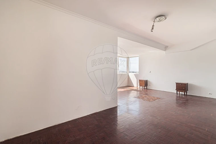 Apartamento T3 para Venda em Rio de Mouro Foto 35