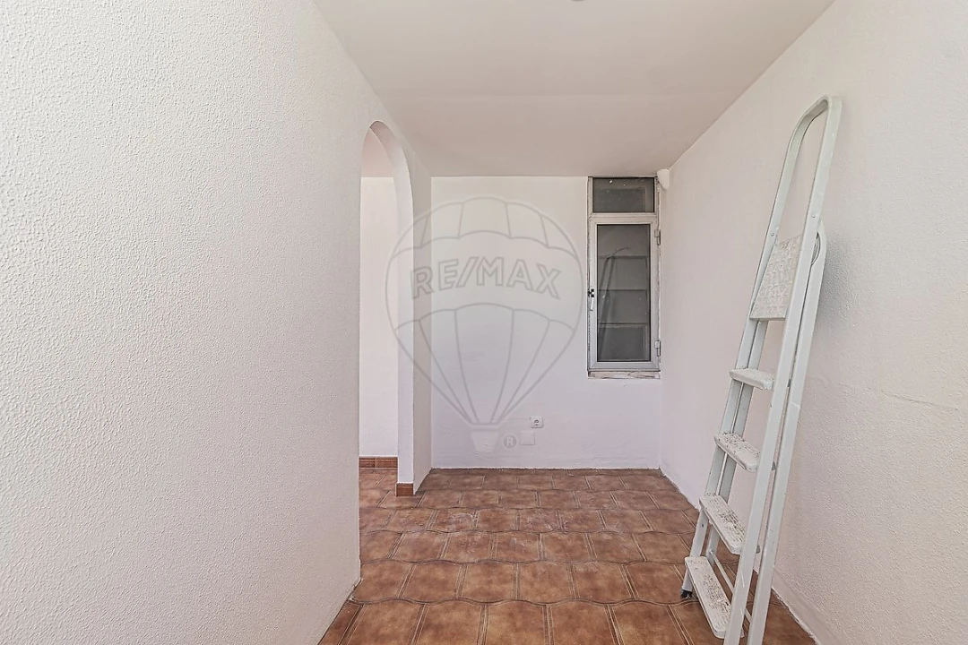 Apartamento T3 para Venda em Rio de Mouro Foto 28