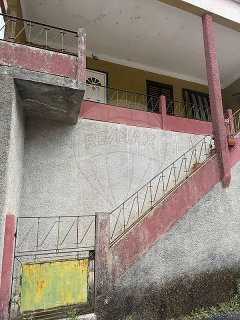 Moradia T2 para Venda em Trezoi
