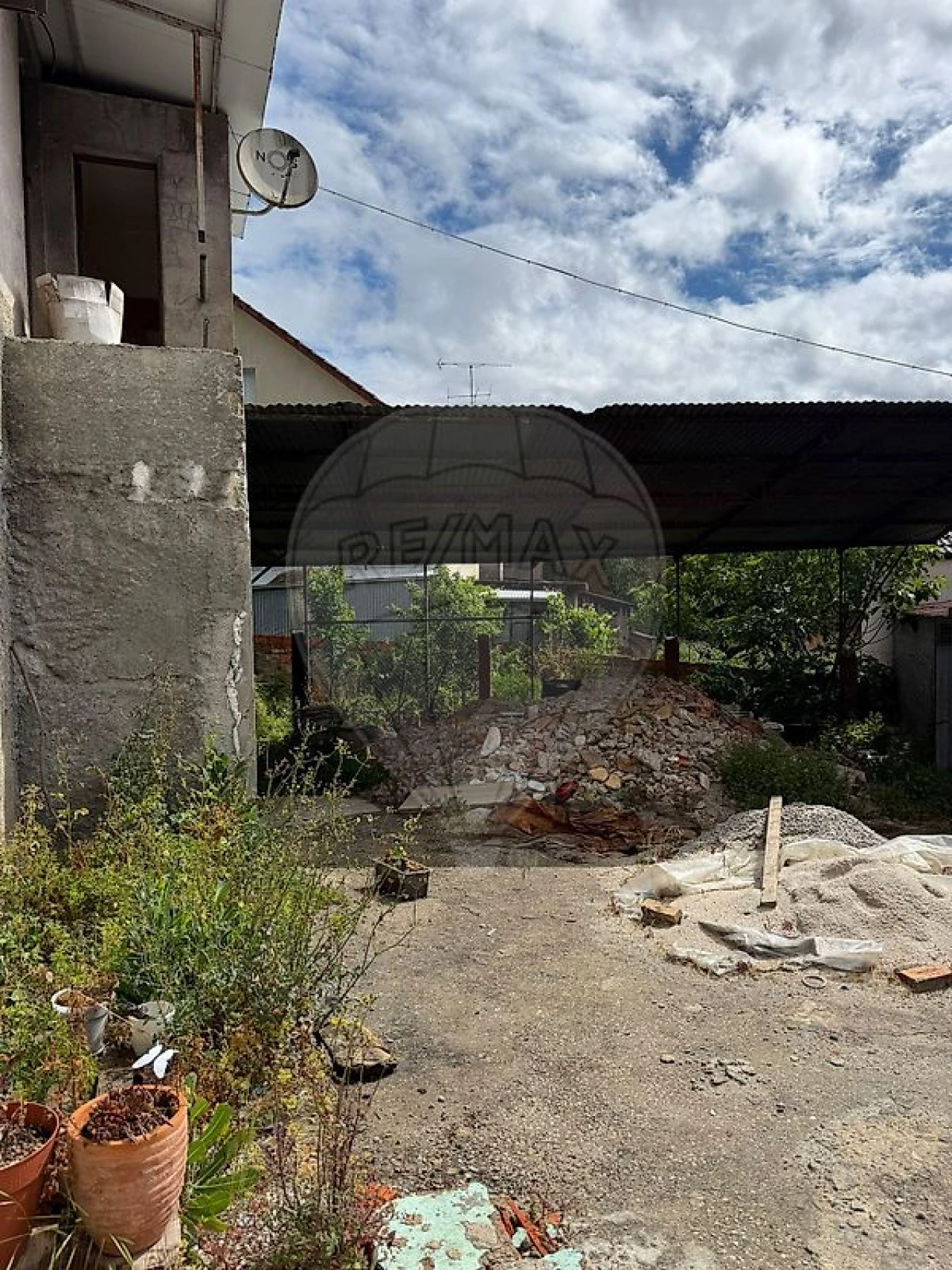 Moradia T2 para Venda em Trezoi Foto 2