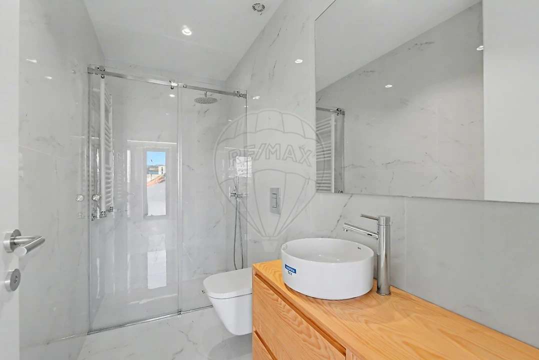 Moradia T4 para Venda em Matosinhos e Leça da Palmeira Foto 11