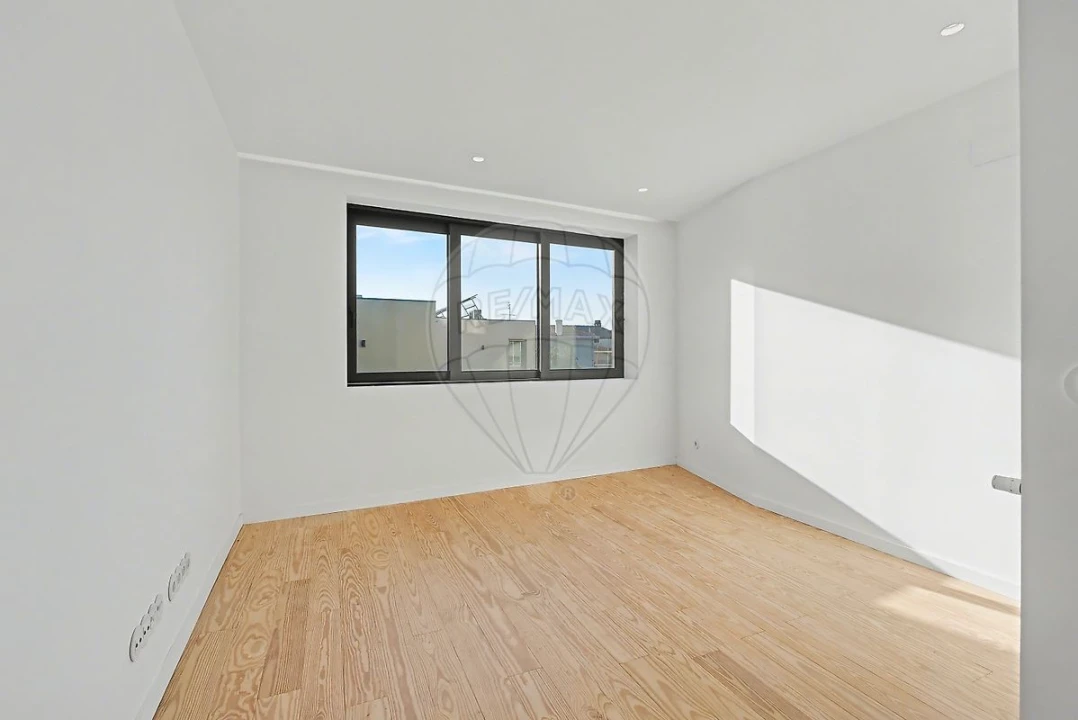 Moradia T4 para Venda em Matosinhos e Leça da Palmeira Foto 10