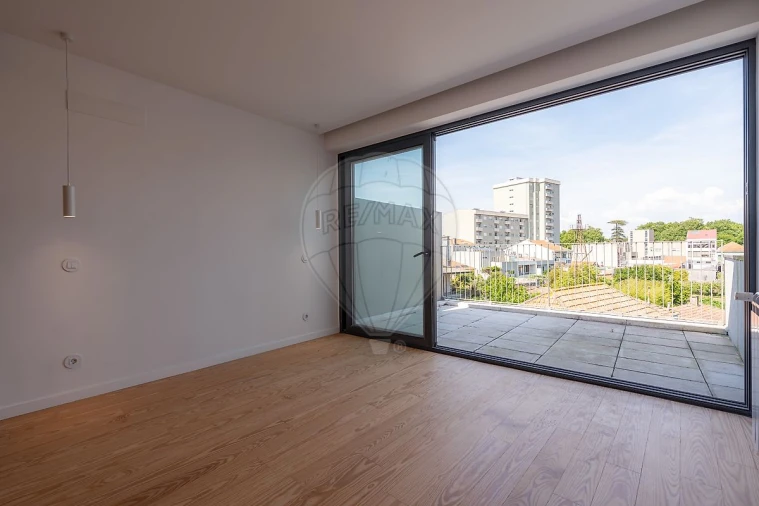 Moradia T4 para Venda em Matosinhos e Leça da Palmeira Foto 12