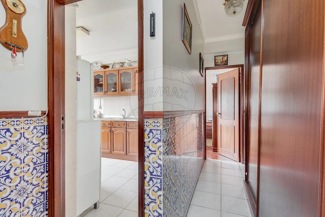 Apartamento T2 para Venda em Queluz e Belas Foto 19