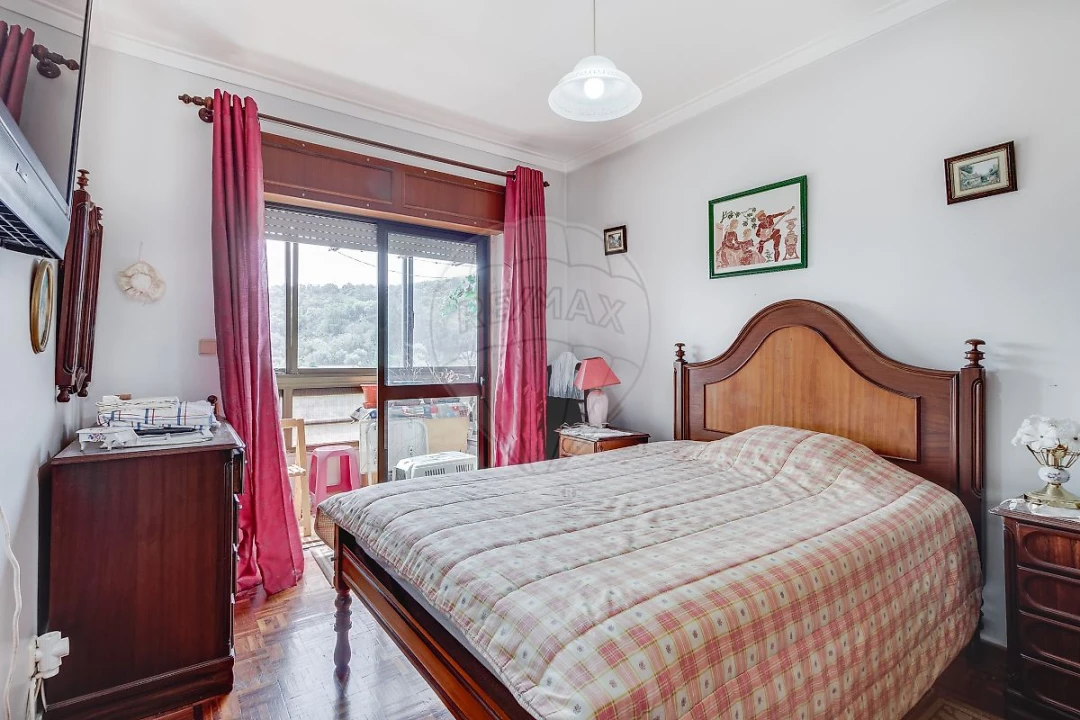 Apartamento T2 para Venda em Queluz e Belas Foto 23