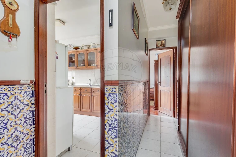 Apartamento T2 para Venda em Queluz e Belas Foto 19