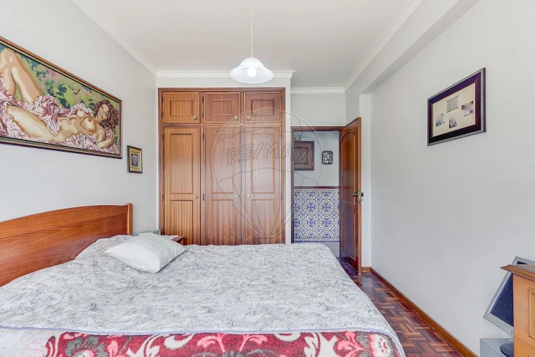 Apartamento T2 para Venda em Queluz e Belas Foto 17