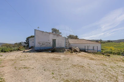 Moradia T2 para Venda em Enxara do Bispo, Gradil e Vila Franca do Rosário