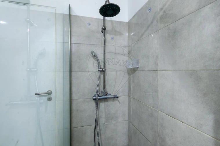 Apartamento T2 para Arrendamento em Odivelas Foto 15