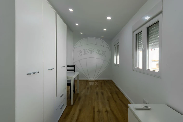 Apartamento T2 para Arrendamento em Odivelas Foto 3