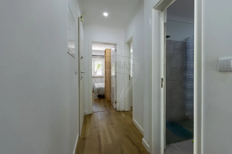 Apartamento T2 para Arrendamento em Odivelas Foto 19