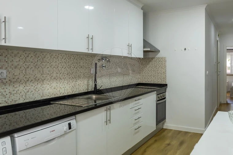 Apartamento T2 para Arrendamento em Odivelas Foto 21