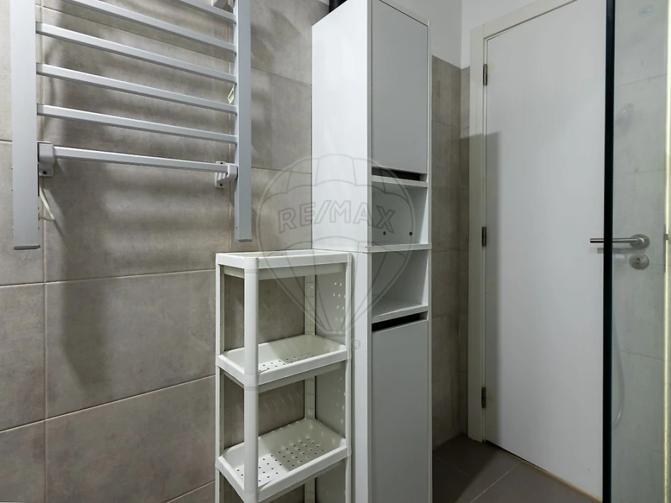 Apartamento T2 para Arrendamento em Odivelas Foto 18