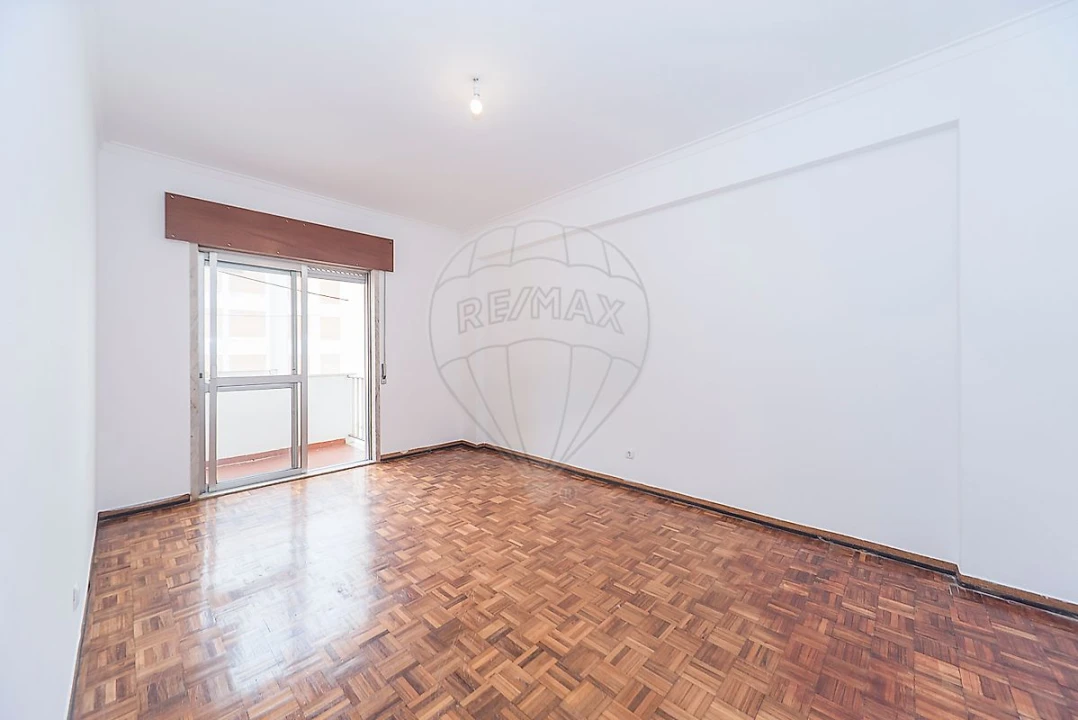 Apartamento T3 para Venda em Corroios Foto 29