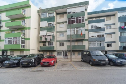 Apartamento T3 para Venda em Corroios