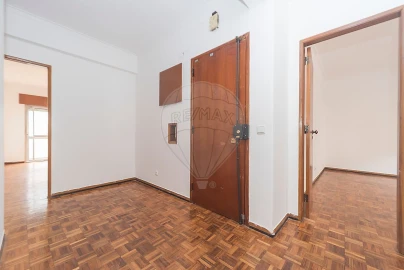 Apartamento T3 para Venda em Corroios